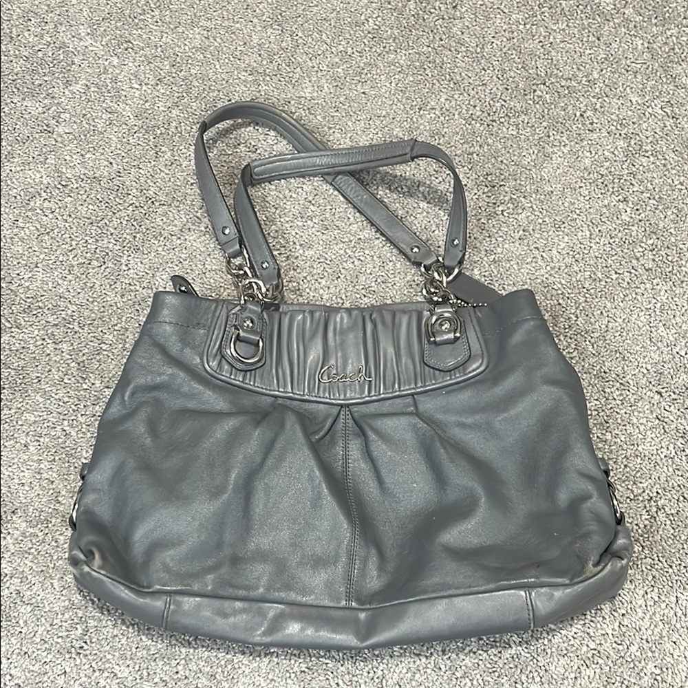 Chic Gray Leather Handbag